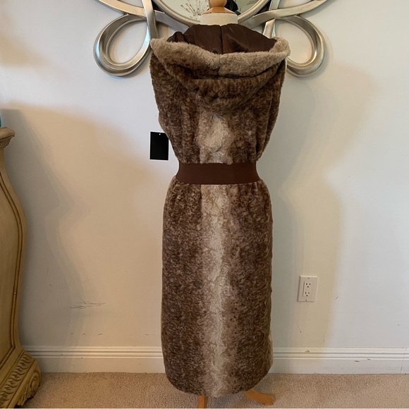 Boston Proper Fabulous Furs Donna Salyers Hooded Faux Fur Vest | Small - Picture 14 of 16